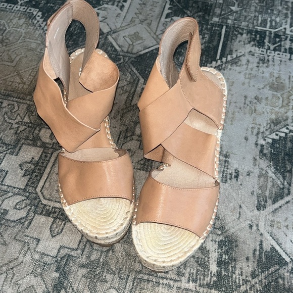 Eileen Fisher women’s Willow Tumbled Leather Wedge Espadrille size 11 - Picture 4 of 8